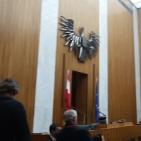 18134996parlament-7