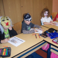 308816383den-plny-strasidel-039