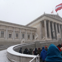 58545328parlament-3