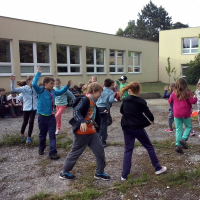 832395736spani-ve-skole-26