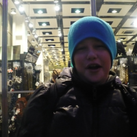 905555843p1020943