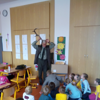 932115435img20161110080910