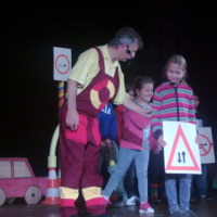 997913912dopravnikabaret02